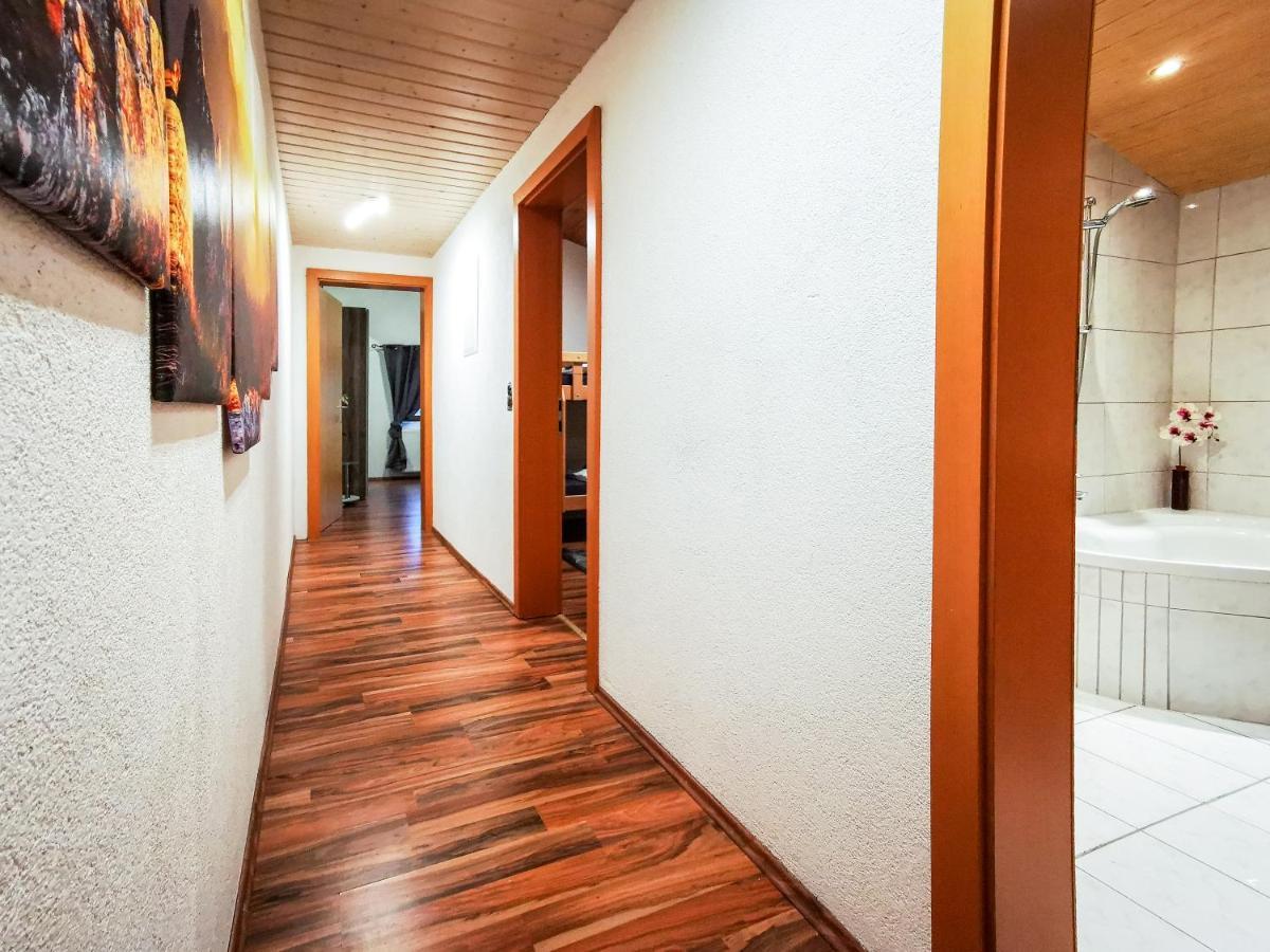 Alpenchalet Dona Partenen Exteriör bild